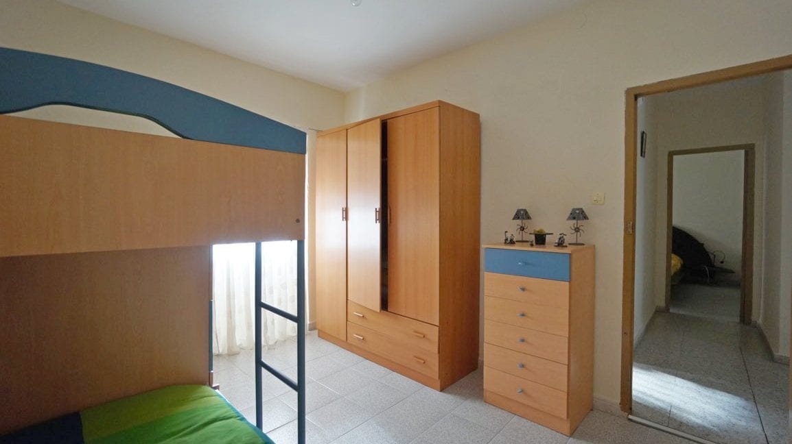 dorm52
