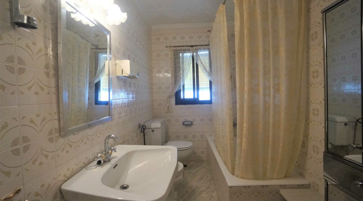 baño planta primera